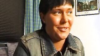 Diana 23 Jahre laesst sich nicht Nackt filmen 10 Minuten spaeter blaesst sie