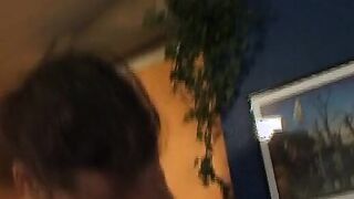 Petra 24 Jahre Blond laesst sich doch gerne ueberzeugen vor der Kamera zu bumsen