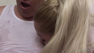Sharon Pink and Cindy Behr love sucking off dick and they spice up the three-way with a squirt of water