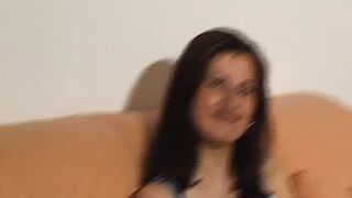Maren 23 Jahre Internet bekanntschaft wird geil vor der Linse
