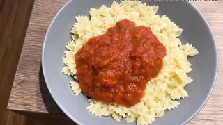 I EAT MY MAN'S CUM PASTA AND I LOVE IT!