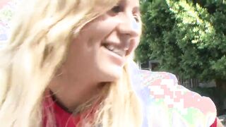 Mae Meyers three-way fucking inside double penetration