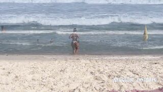 Aphrodite blows dick on Barra da Tijuca beach