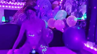 Toke, Smoke & Rides my vibrator under blacklights!