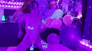 Toke, Smoke & Rides my vibrator under blacklights!