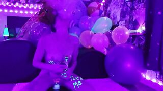 Toke, Smoke & Rides my vibrator under blacklights!