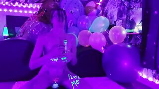 Toke, Smoke & Rides my vibrator under blacklights!