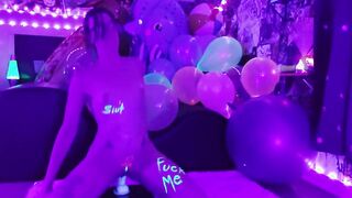 Toke, Smoke & Rides my vibrator under blacklights!