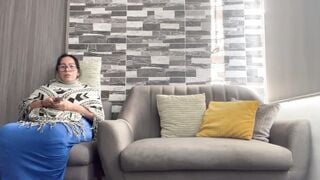 I want to finger my soak snatch till squirt while my grandmother is watching TV