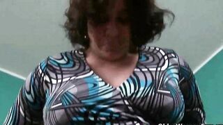 Milf's night out starts with solo sex