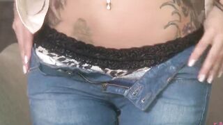 Sophia Toys Her Bald Vagina