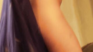 Amazingly Hot Natural desi mom Body