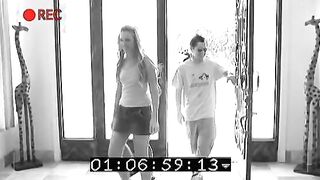 Old creep persuades 2 Bombshell blondes to suck him dry