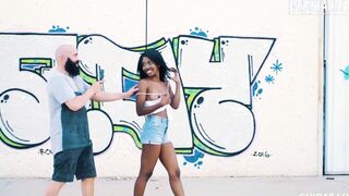 MAMACITAZ - (Boni Brown, Max Cortés) - Slim African Colombiana Hardcore Public Fucked