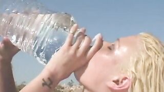 2 chicks enjoy outside oral and anal sex and gets filled with cum