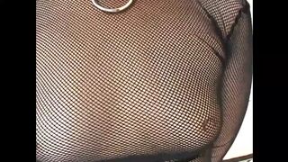 Skank with long butt takes a long penis