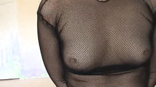 Skank with long butt takes a long penis
