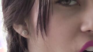 Solo teens fingered her cunt and fondles her breasts