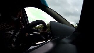 Uber passenger pays the driver with cum into - complete on red