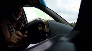 Uber passenger pays the driver with cum into - complete on red