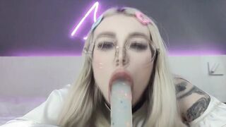 adorable artist tired of drawing on Friday night, and she decided to have sex with a