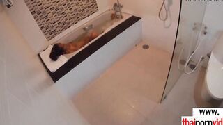 Slender amateur Thai eighteen Cherry fuck into the tub by a huge white dick