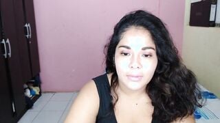 hello loves i love to fucked my vagina with my high heels, inside which part did they cum - intagram jsexycouple17