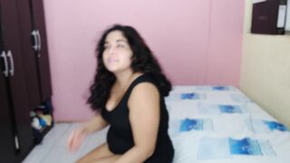 hello loves i love to fucked my vagina with my high heels, inside which part did they cum - intagram jsexycouple17