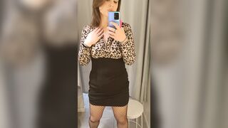 i love have a orgasm inside a changing room