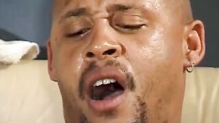 Young african bimbo loves to rides long ebony rough penis