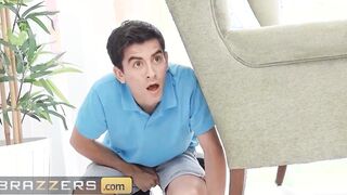 (Amy Amor) Sapphire Lapiedra Pull (Jordi) Inside An Extreme threesome Him With Their Long Hooters - Brazzers