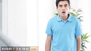 (Amy Amor) Sapphire Lapiedra Pull (Jordi) Inside An Extreme threesome Him With Their Long Hooters - Brazzers