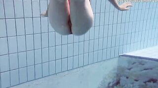 Lenka liking naked sexsual beauty swimming