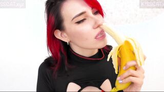 Trying Oral Sex on Banana ended Sloppy Deeply with Cum Drink / Kisscat.xyz