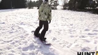 HUNT4K. Skillful Skier