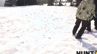 HUNT4K. Skillful Skier