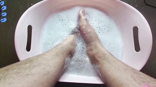Wash and scrub my long kinky foot
