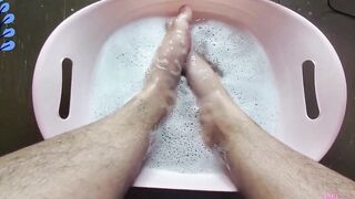 Wash and scrub my long kinky foot