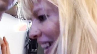 Italian amateur with an anal 3some between exhibitionists who want to try to make a porn