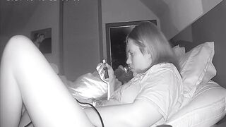 milf Jackhammers Clitoris Before Bed Spy Web Cam