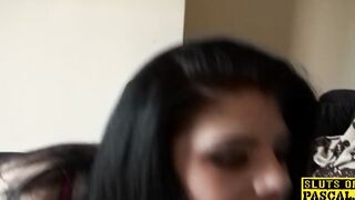 Solo uk bimbo rubbing her clitoris until orgasm