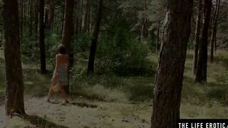 Beauty fetish Bae fingered her bald vagina to an extreme orgasm