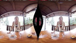 Gorgeous Beauty cougar with Huge Melons into VR