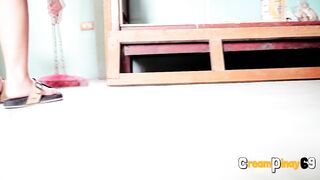 Pinay 18 House Maid Gets Screwed and Creampied
