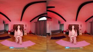 Yoga Dark Hair Beauty Maya Woulfe Squirting On Your Rough Penis point of view