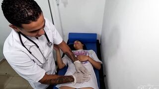 Medical consultation ends into anal sex / Lia Ponce - Daniclarkoficial
