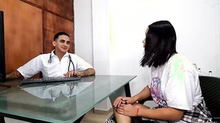 Medical consultation ends into anal sex / Lia Ponce - Daniclarkoficial