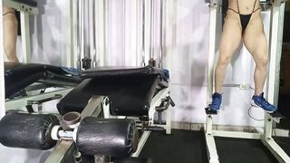 SCULPTURAL cougar HOT SHOWS HER BOOTY WHILE WORKING HER HAMSTRINGS