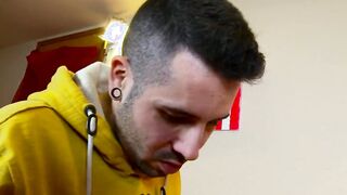 French woman has her first sex casting with Spanish actor
