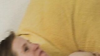 Renate so ne richtige Granate aus der Kneipe Sex Toy Test Kein Fick Clip